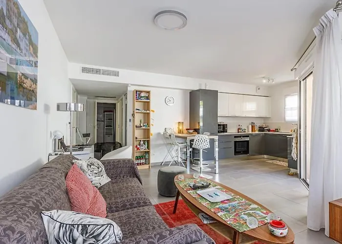 Lejlighed Old - Center 2 Bedroom Modern Place Antibes
